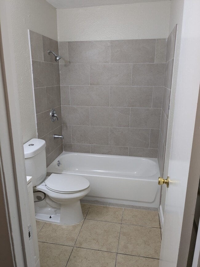 Building Photo - 3357 Frick Rd