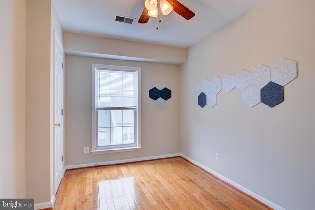 Building Photo - 4009 Timber Oak Trl