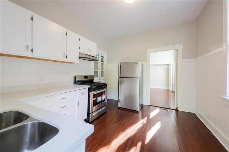 Building Photo - 7711 Sycamore St