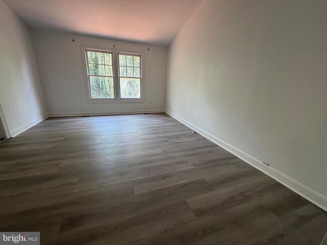 Building Photo - 4009 Dogberry Ln