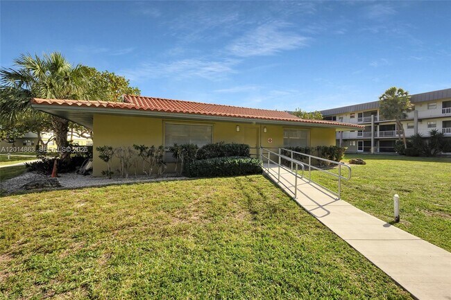 Building Photo - 250 Layne Blvd