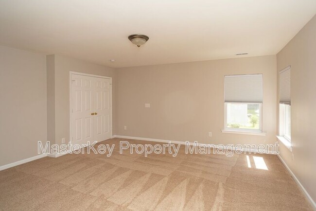Building Photo - 7144 Great Laurel Dr