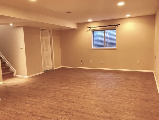 Building Photo - CHARMING 3BD in SUNDOWN NEIGHBORHOOD - Security Deposit Waiver Available