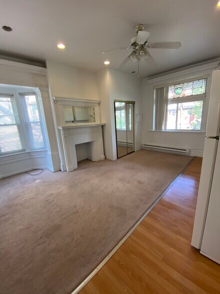 Primary Photo - 370 S Negley Ave