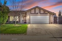 Building Photo - 7860 Summerplace Dr