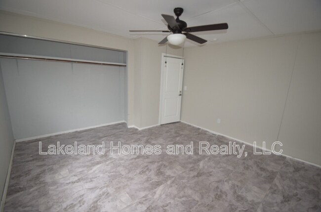 Building Photo - 3134 Skyview Dr