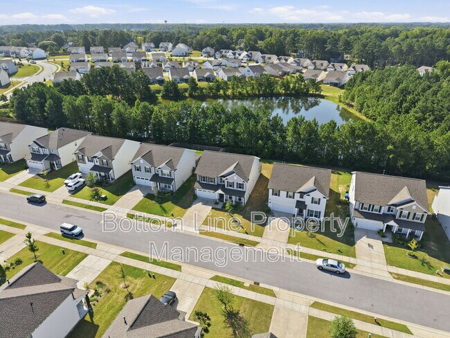 Building Photo - 2230 Bethpage Dr