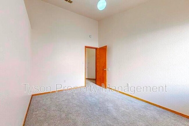 Building Photo - 4701 Plume Rd NW