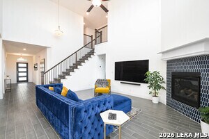 Building Photo - 25302 Donahue Dr