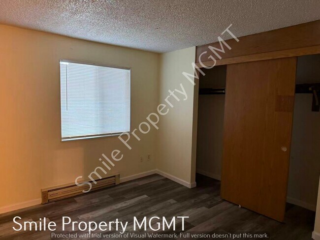 Building Photo - 5406 SE 119th Ave