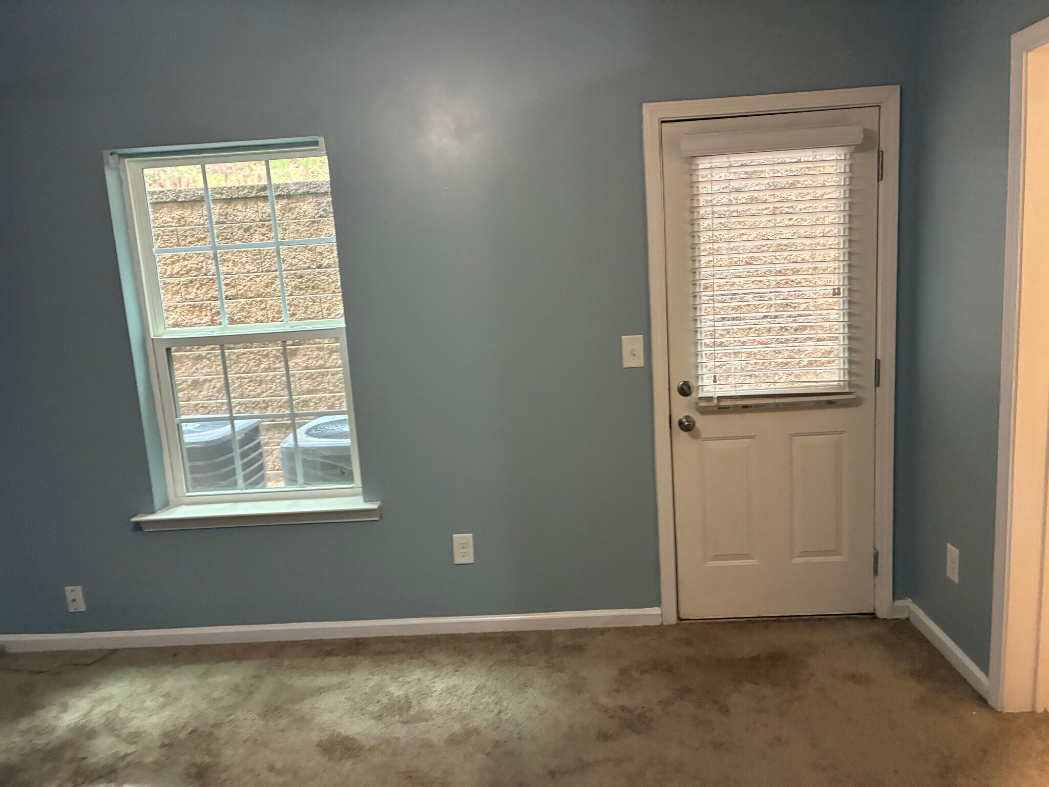 Building Photo - Room in Townhome on Chatham Ridge Dr