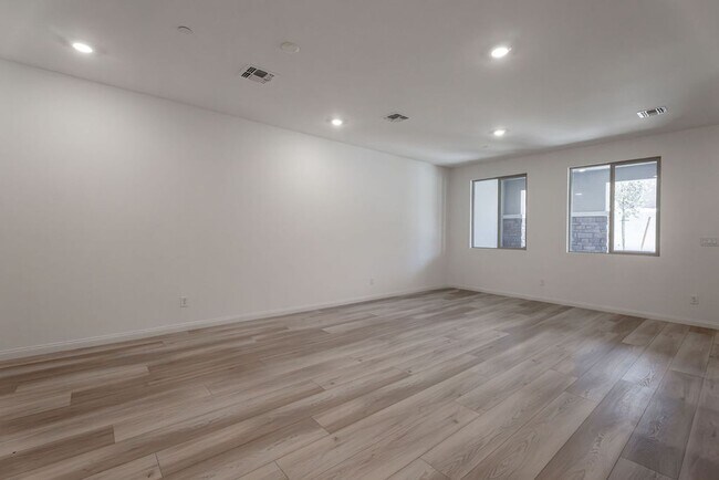 Building Photo - 91 Cinder Cone Ln