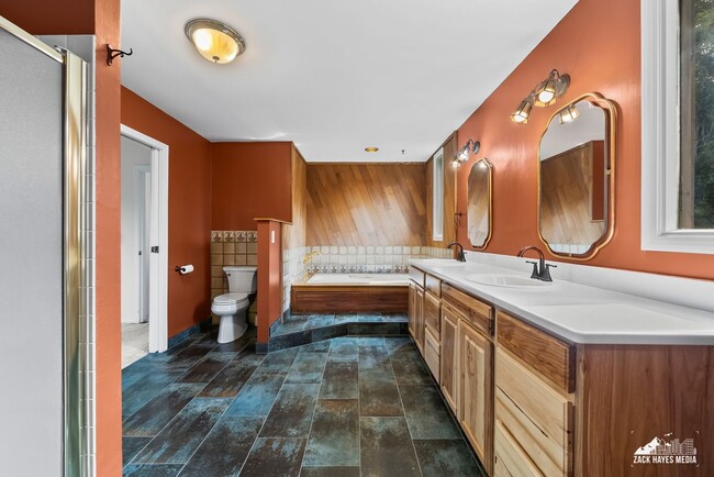 Building Photo - Towne East Single Family Home