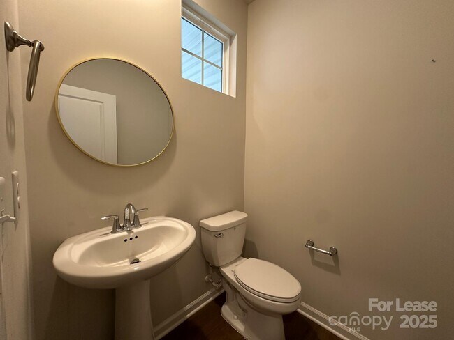 Building Photo - 14140 Castle Nook Dr