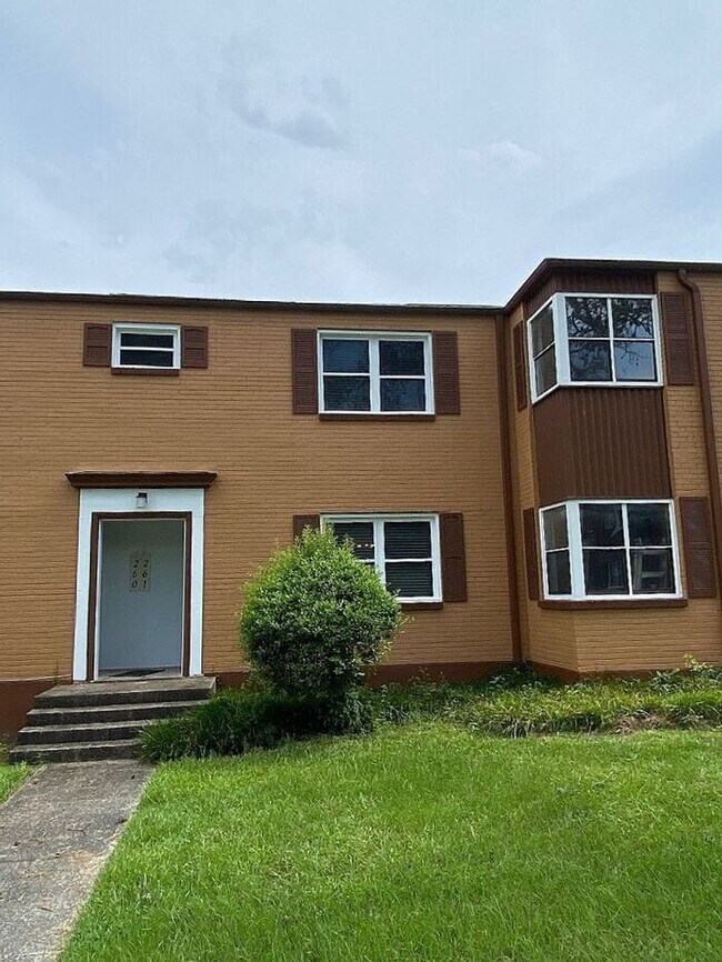 Building Photo - Hampton Hills - 2 Bedrooms, 1 Bathrooms Cl...
