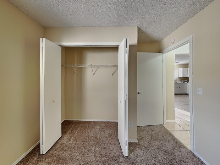 Building Photo - 11102 River Grove Dr