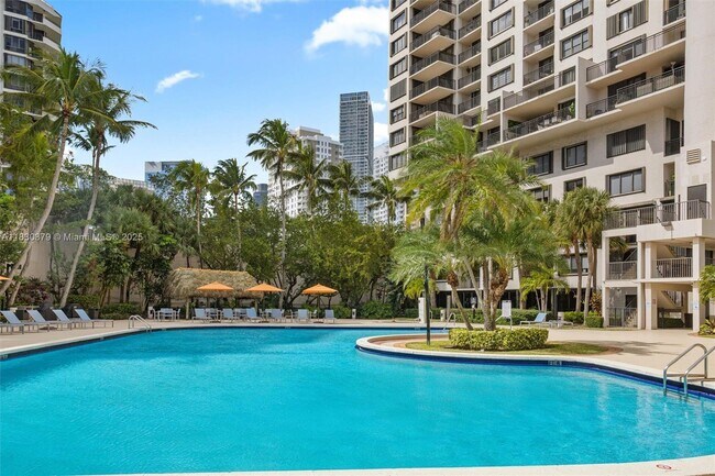 Building Photo - 540 Brickell Key Dr