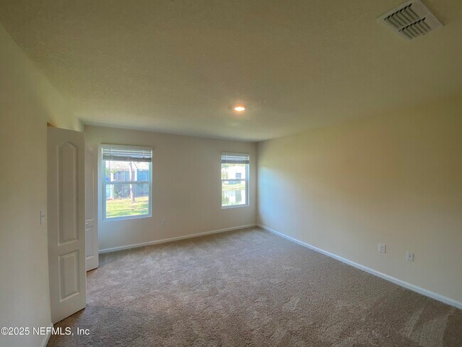 Building Photo - 9589 Mira Loma Dr