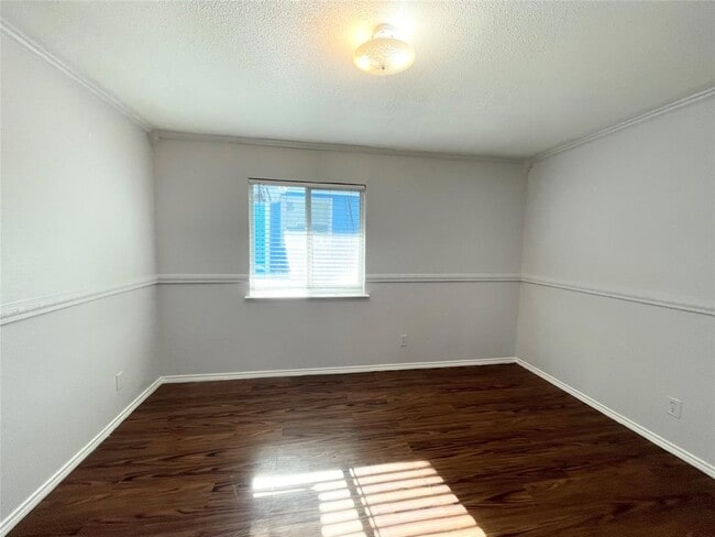 Building Photo - 8208 Sam Rayburn Dr