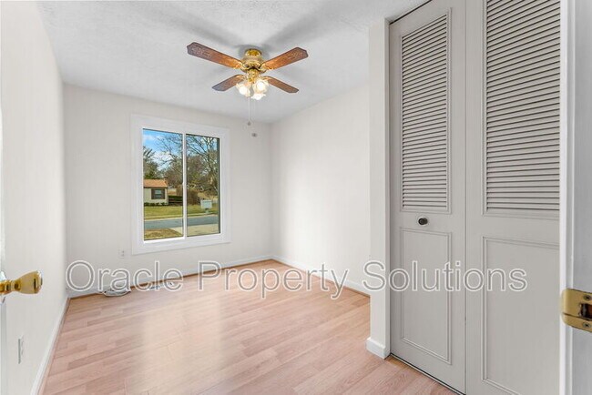 Building Photo - 6634 Dovecote Dr