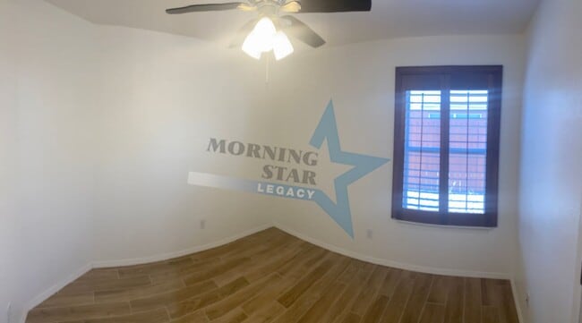 Building Photo - 3 bedroom home in Legends West!