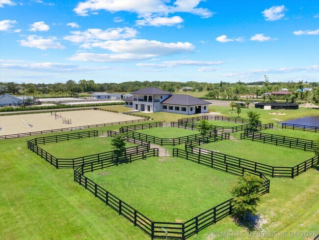 Building Photo - 16175 Deer Path Ln