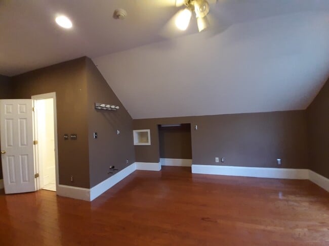 Building Photo - 1430 Queen City Ave
