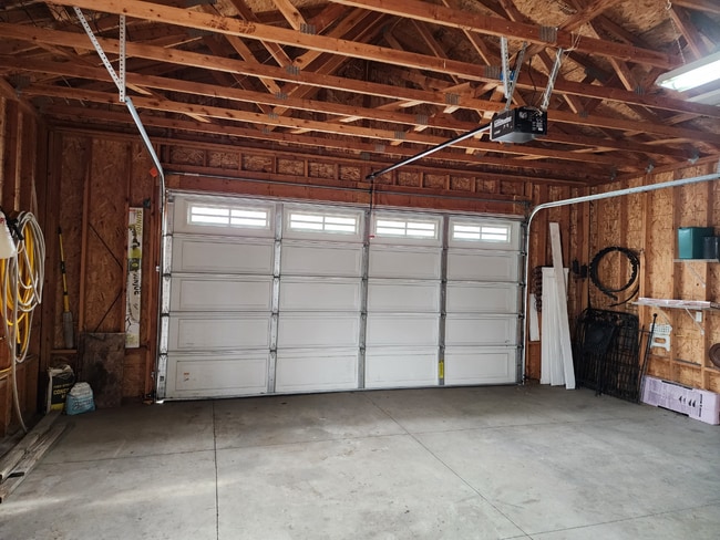 Building Photo - 3BR, 2BTH in Hayden