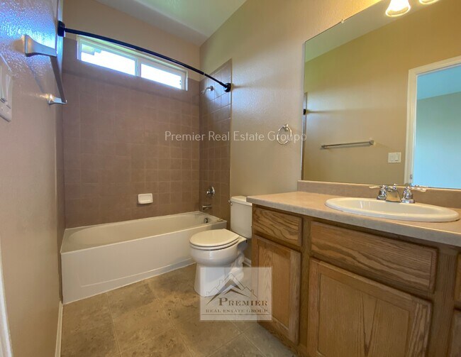 Building Photo - 7630 Duck Hawk Pl