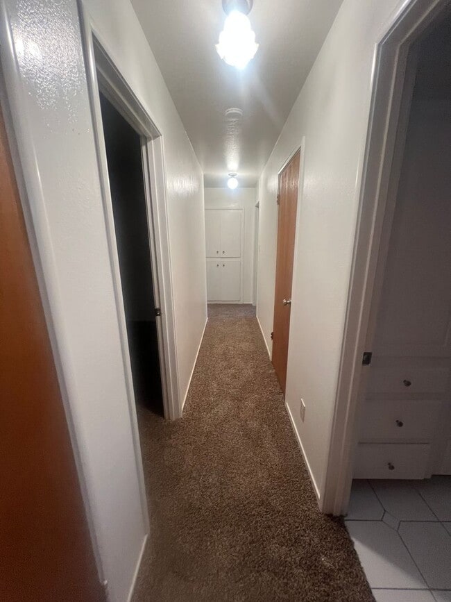 Building Photo - Updated 3 Bedroom Home in North Merced – Cul de Sac Location & Large Lot