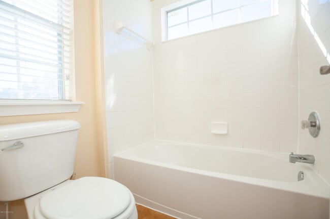 Building Photo - 6201 Pendragon Pl