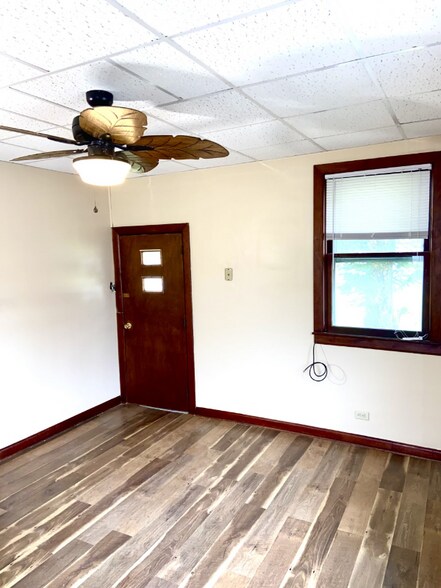 Building Photo - 401 3rd St