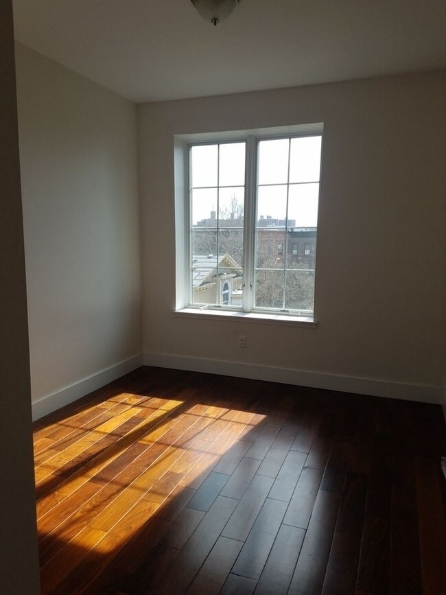 Building Photo - 202 Macon St