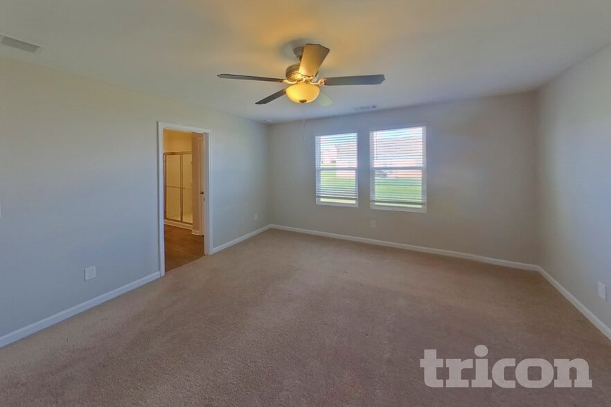 Building Photo - 1044 Hudson Ct