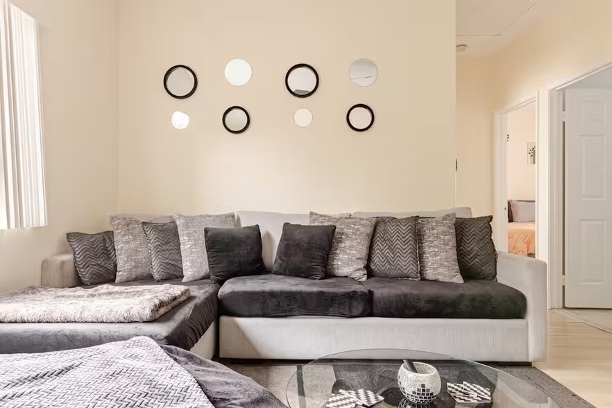 Building Photo - 4218 Dalton Ave