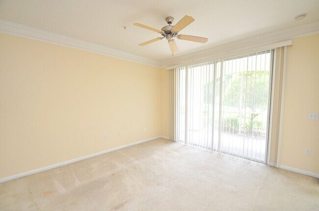 Building Photo - 12861 Madison Pointe Cir