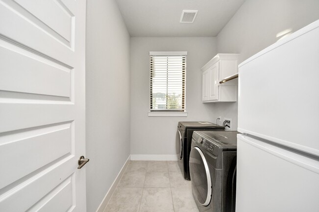 Building Photo - 1710 McCrae Hill Ct