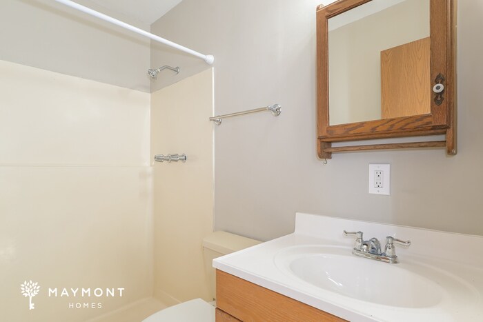 Building Photo - 7012 Shelton Ct