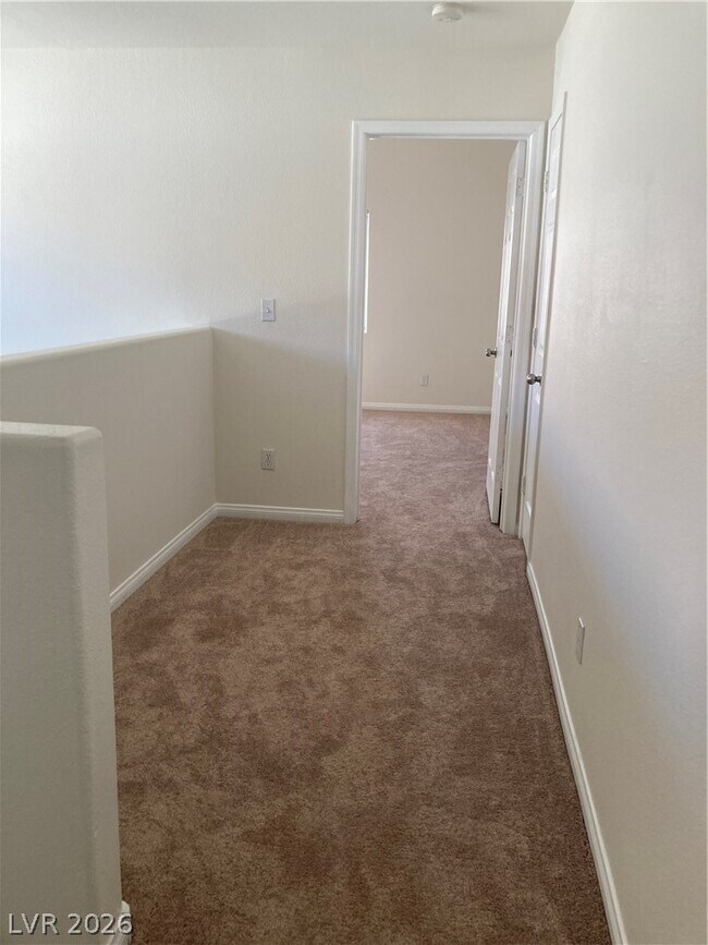 Building Photo - 9519 Milkweed Canyon Ave