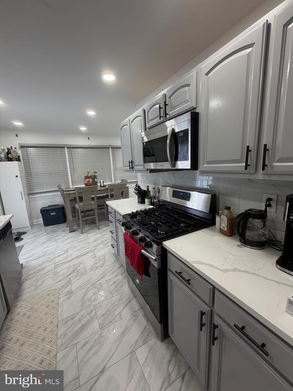 Building Photo - 15309 Alan Dr