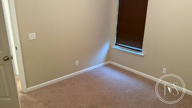 Building Photo - 1284 Windrow Dr