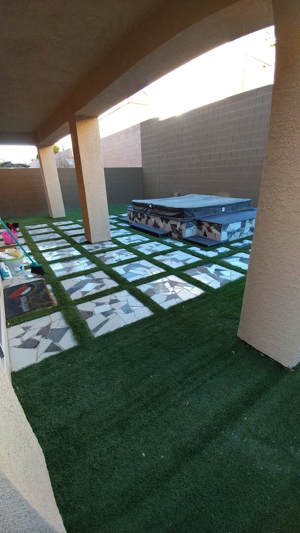 Building Photo - Multi level