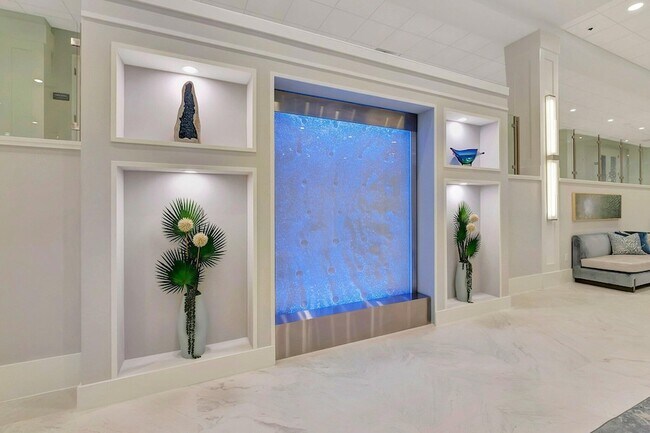 Building Photo - 6193 Pointe Regal Cir