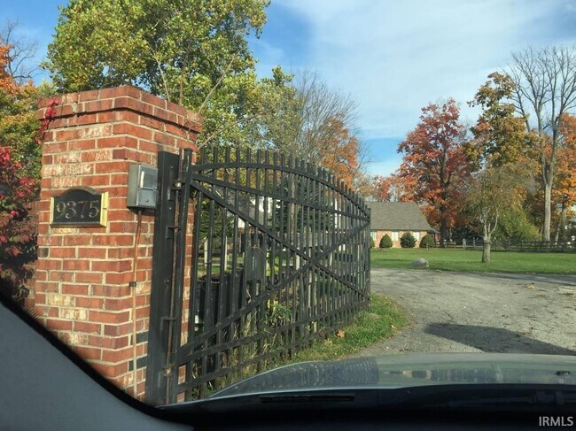 Building Photo - 9375 Cooper Rd