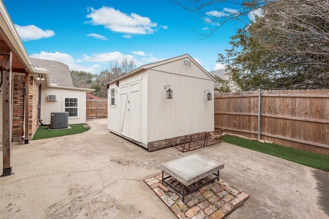 Building Photo - 1817 Crooked Ln