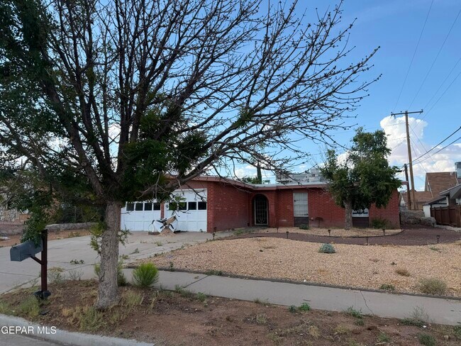 Building Photo - 4821 Tumbleweed Ave