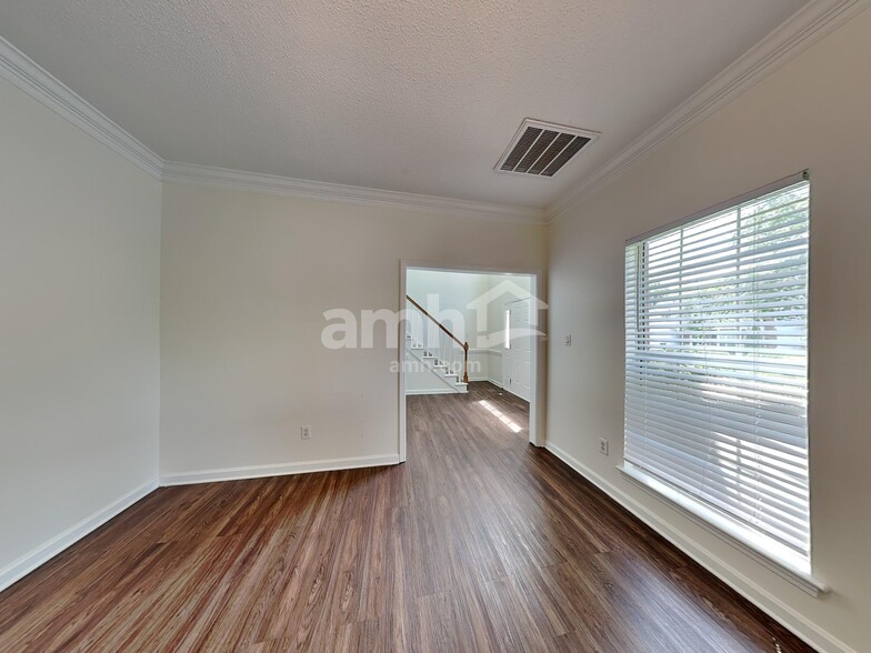 Building Photo - 14701 Pomerol Ln