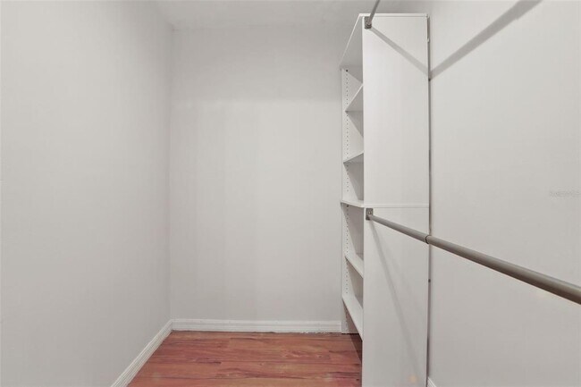 Building Photo - 449 Meadowood Blvd