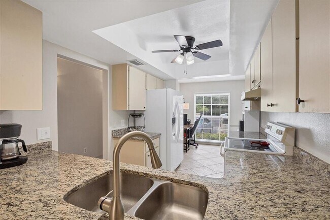 Building Photo - 4483 Longmeadow