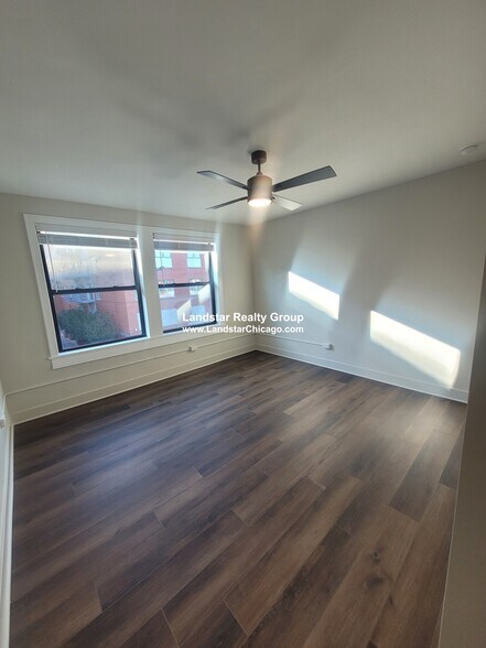 Building Photo - 1241 Chicago Ave